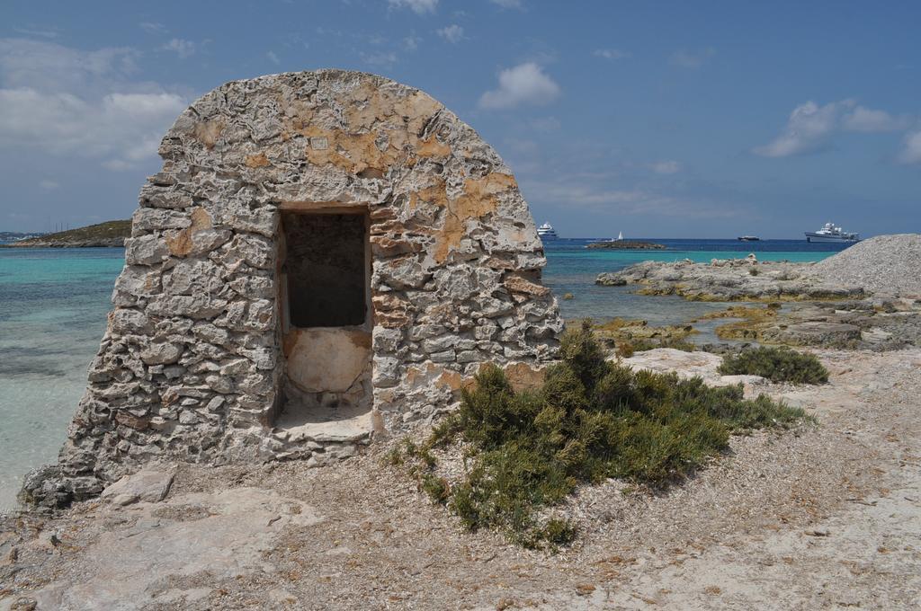 Viviendas Turisticas S'Estanyol Ла Савина Екстериор снимка